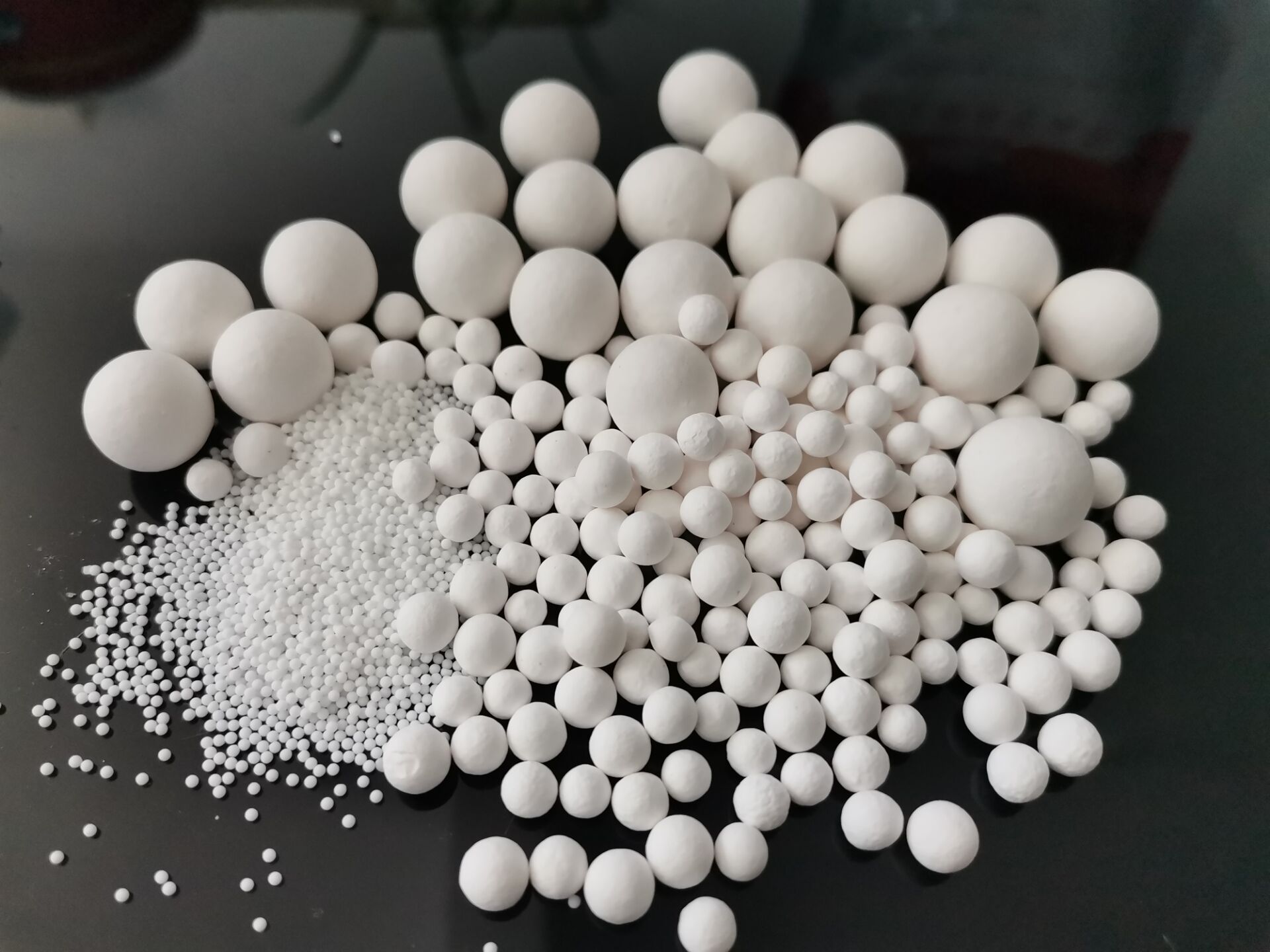 alumina oxide desiccant